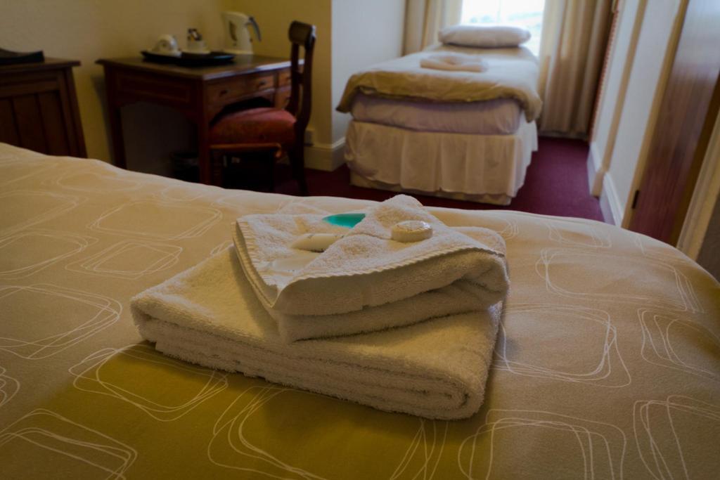 The Angel Hotel Helston Eksteriør billede